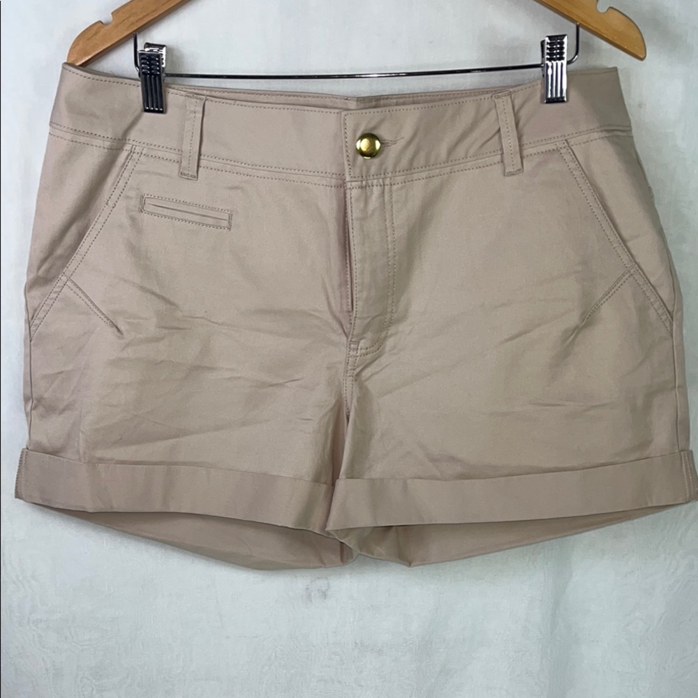 Harve Benard Beige Women's Shorts